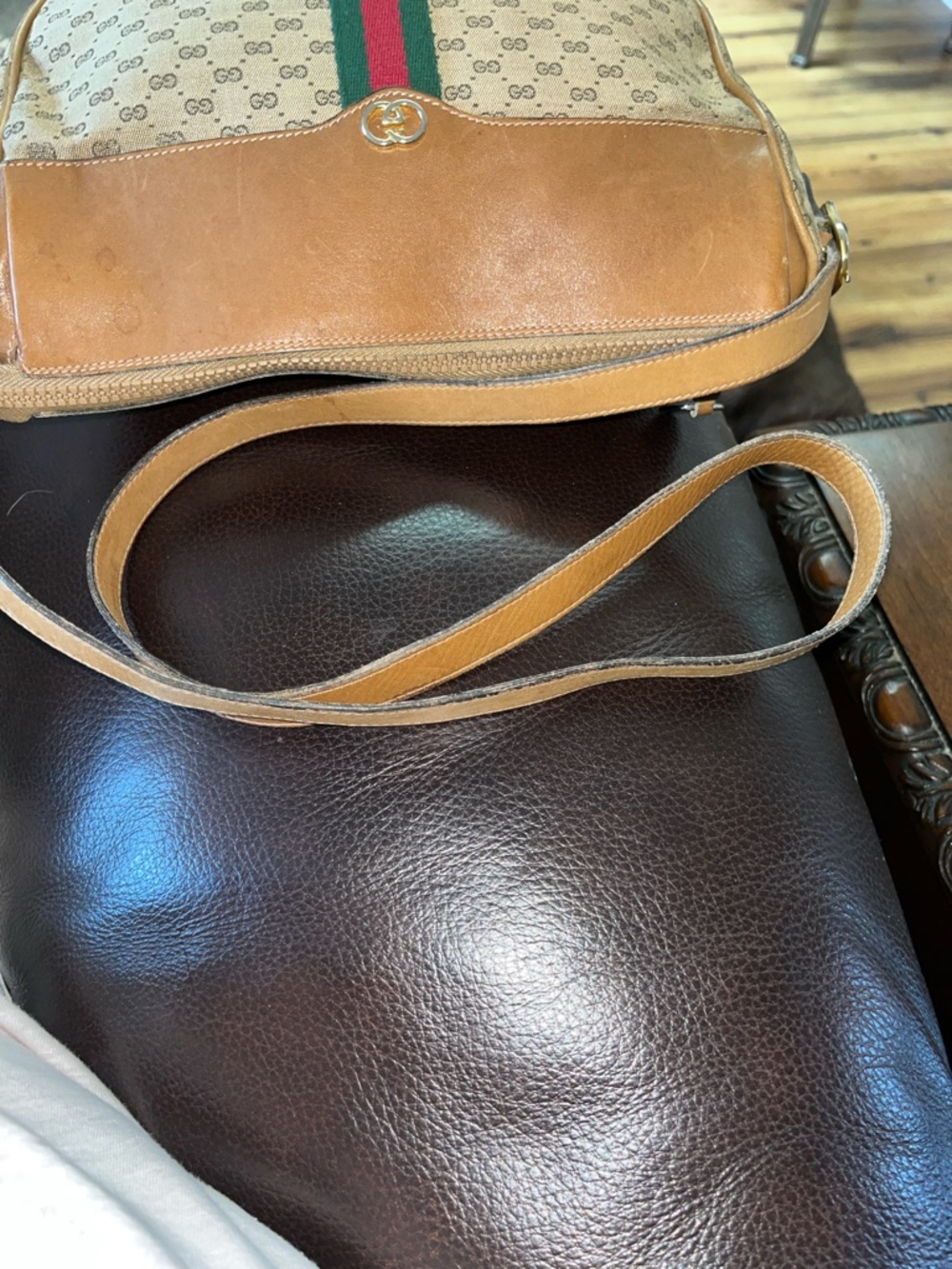 EUC Authentic Vintage Gucci Micro GG Monogram Canvas and leather Handbag plus - Picture 4 of 15